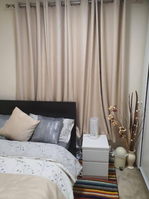 2 Bedroom Flat In Vauxhall, Londres Exterior foto